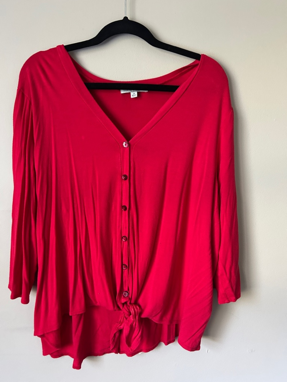 Green Envelope Vibrant Red Button-Down Tie-Hem Top
